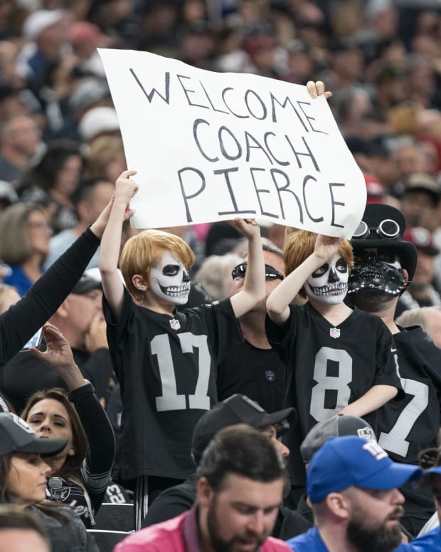 Raider Nation Antonio Pierce